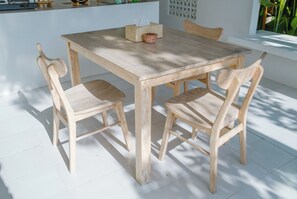 Outdoor dining