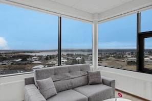Corner window view