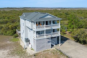 SN4718: Tequila Mockingbird | Front Exterior