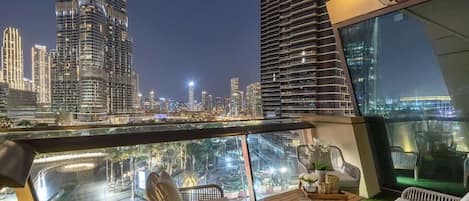 Balcony w/ Burj Khalifa views