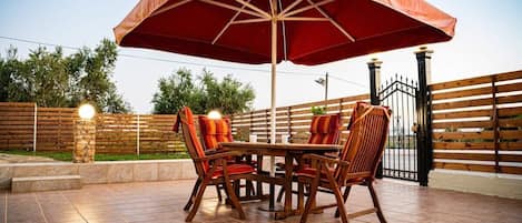 Enjoy beautiful moments on the patio of teh accomodation