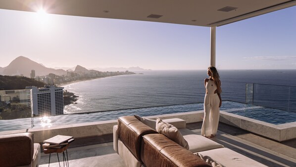 Incredible infinity pool and amazing views. 