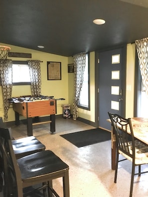 Spielezimmer