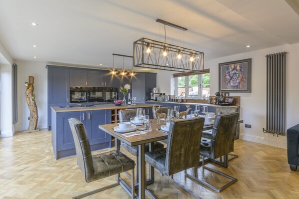 Open Plan Living, Dining and Kitchen Area