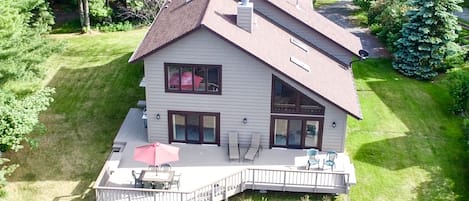 2800 square foot lakeside home with ample parking.