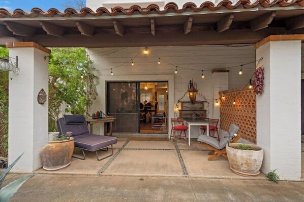 Outdoor sitting area with loungers