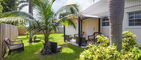 Miami Vacation Rental | 4BR | 2BA | 1 Step to Enter | 1,800 Sq Ft