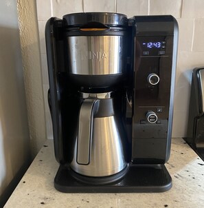 Kaffe och/eller kaffebryggare