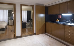 In-room amenities