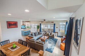 Open floor plan for all to enjoy