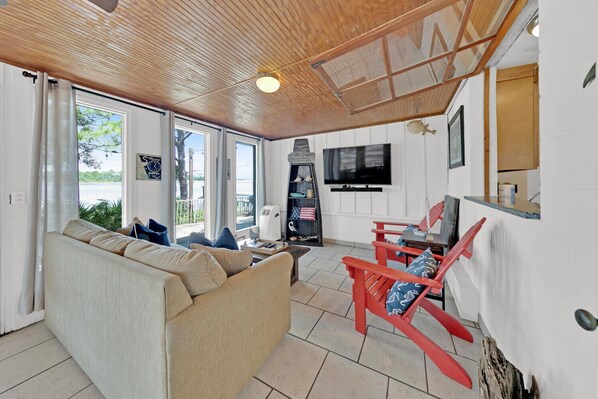 Welcome to Sealake Cottage!