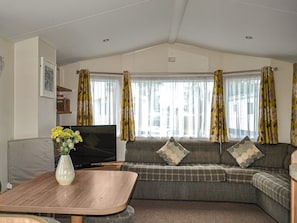 Living room | Summer Willow Lodge, Tattershall, near Horncastle