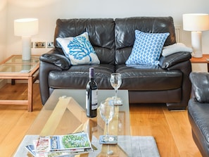 Living area | Puffling, Falmouth