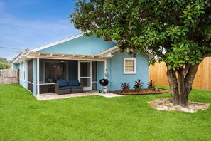 PCB Getaway featuring Florida Room, charcoal grill, ring toss, and Magnolia Tree