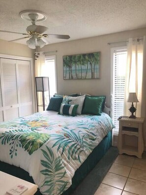 Comfy queen bed. 