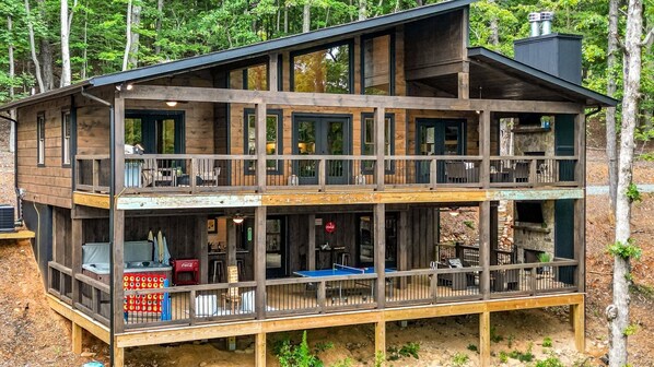 Welcome To Starry Night Lodge 