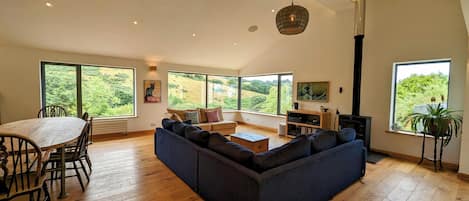 Living room/diner with large windows