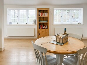 Open plan living space | Belton Cottage - Highlander Farm, Tetford, near Horncastle