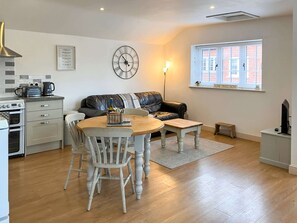 Open plan living space | Belton Cottage - Highlander Farm, Tetford, near Horncastle