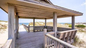 Escape to The Mark Twain's Dune Deck for a beach vacation you won't ever forget! Enjoy breathtaking views, listen to the soothing ocean sound, and take some time off from reality.