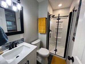 Master bath attached to Master bedroom