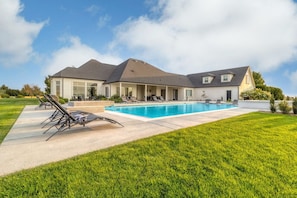 Stunning Estate!