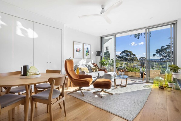 Living Dining