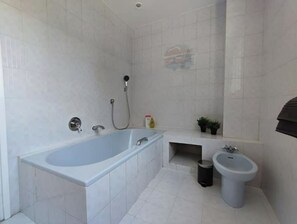 Salle de bains 1