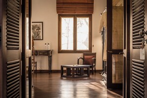 Athakon House