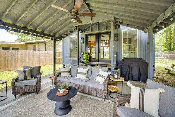 Hot Springs Vacation Rental | 3BR | 2BA | 1,600 Sq Ft | Stairs Required