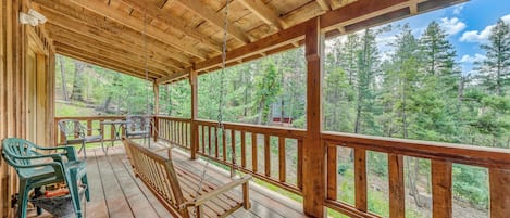 Cloudcroft Vacation Rental | 3BR | 2BA | 1,400 Sq Ft | Stairs Required