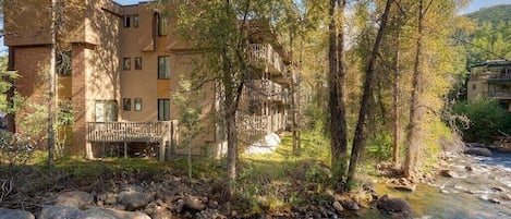 RiverView Condos on Roaring Fork