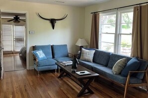 Open floor plan with TV