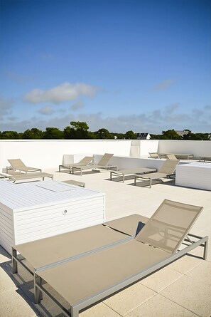 Rooftop Solarium