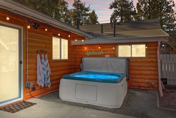 Kick back and relax under the stars in the jacuzzi after a long day on the slopes.