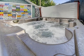 Soothing hot tub oasis: pure relaxation awaits.