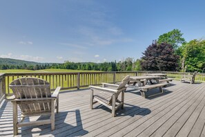 Back Deck | Gas Grill