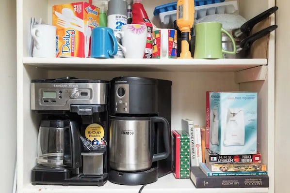 Kaffee und/oder Kaffeemaschine