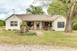 Exterior | Furnished Patio