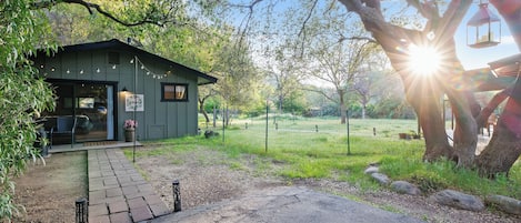 Enjoy a little slice of heaven nestled in perfectly under the oaks.