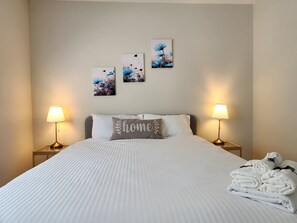 Bedroom 2 Picture 1