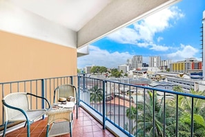 Enjoy the convenience of a private, furnished outdoor balcony overlooking Darwin, with coverage against the elements.