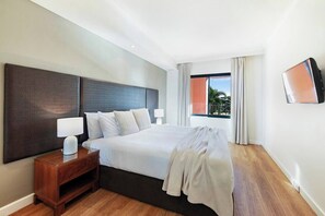 Fall asleep in the king bed knowing you'll wake up to blissful ocean views when you pull back the curtains in the morning.

