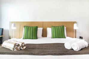 The king bed can also be set up into two king singles upon request.