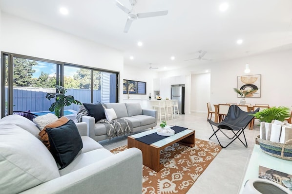 Lounge back in the living area equipped with air-conditioning as you catch up on Netflix.
