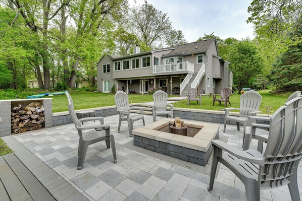 Commerce Charter Township Vacation Rental | 3BR | 3BA | Access Only By Stairs