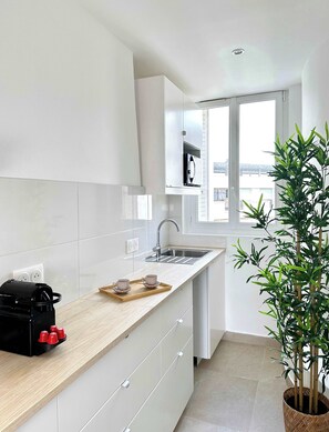 The kitchen is fully equipped for a perfect stay !