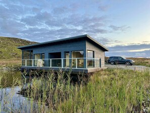 Lochside, waterfront setting - and no neighbours!