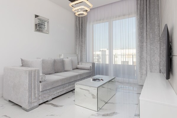 Living room with coffee table.