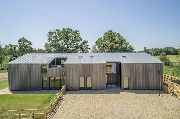 The Grain Store: A superbly designed, modern PassivHaus barn conversion